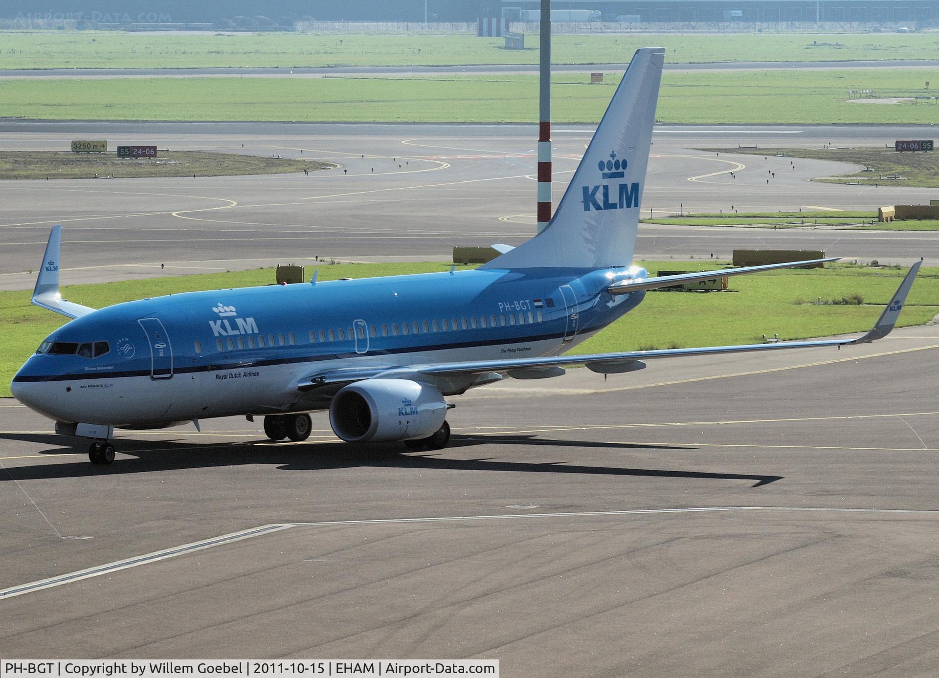 PH-BGT, 2011 Boeing 737-7K2 C/N 38634, Taxi to the gate of Schiphol Airport