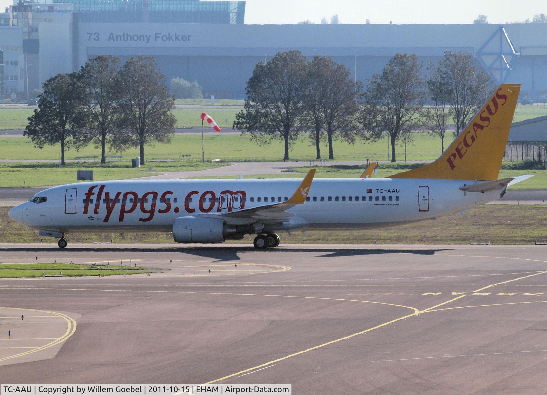 TC-AAU, 2010 Boeing 737-82R C/N 40873, Taxi to the gate of Schiphol Airport