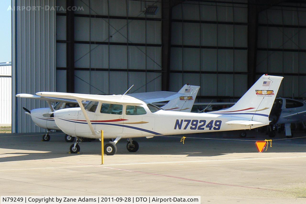 N79249, 1969 Cessna 172K Skyhawk C/N 17257997, At Denton Municipal Airport