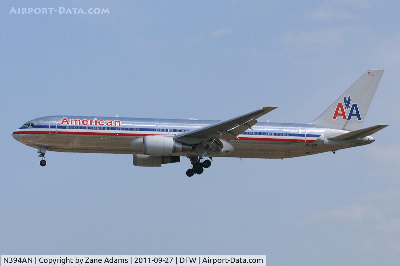 N394AN, 1998 Boeing 767-323/ER C/N 29431, At American Airlines landing at DFW Airport.