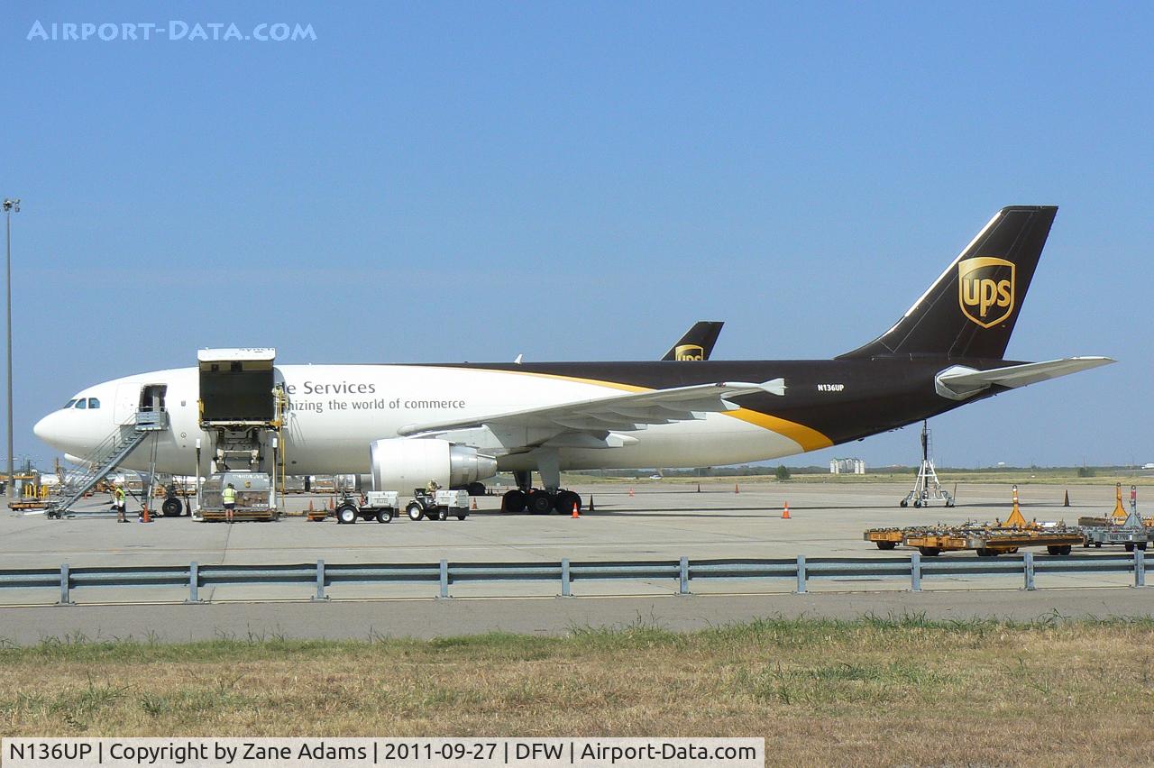 N136UP, 2001 Airbus A300F4-622R C/N 819, UPS at DFW Airport.