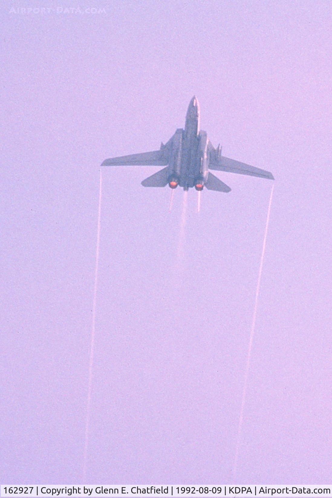 162927, Grumman F-14B Tomcat C/N 575, Air show demonstration.
35mm slide with bad developing