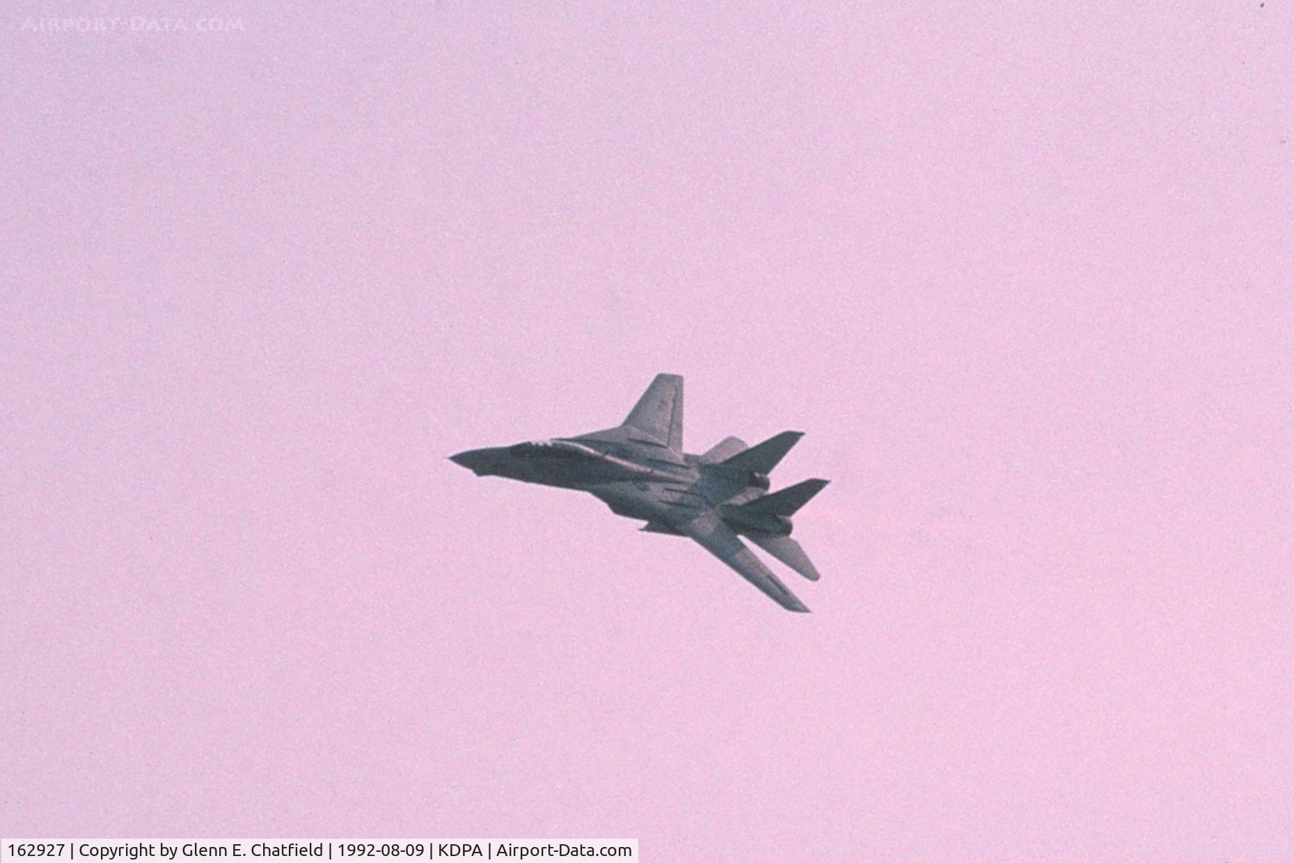 162927, Grumman F-14B Tomcat C/N 575, Air show demonstration.
35mm slide with bad developing