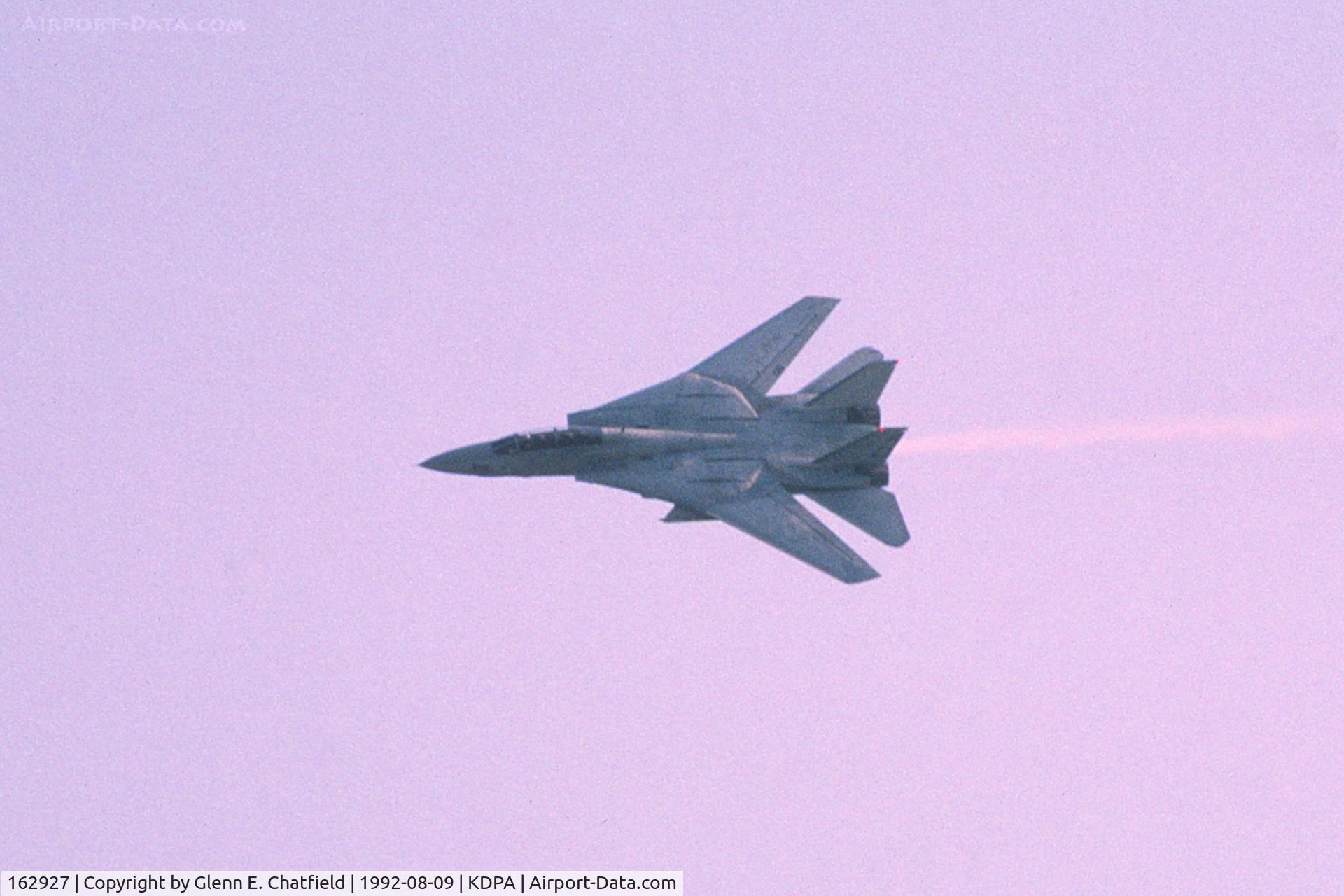 162927, Grumman F-14B Tomcat C/N 575, Air show demonstration.
35mm slide with bad developing