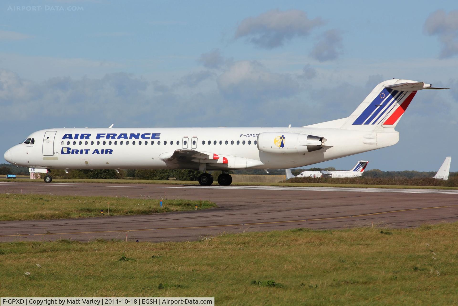 F-GPXD, 1995 Fokker 100 (F-28-0100) C/N 11494, About to depart on an air test.