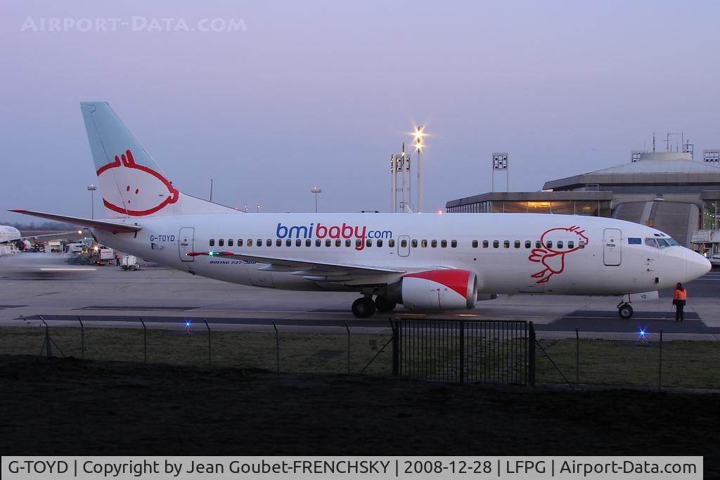 G-TOYD, 1994 Boeing 737-3Q8 C/N 26307, ready to departure