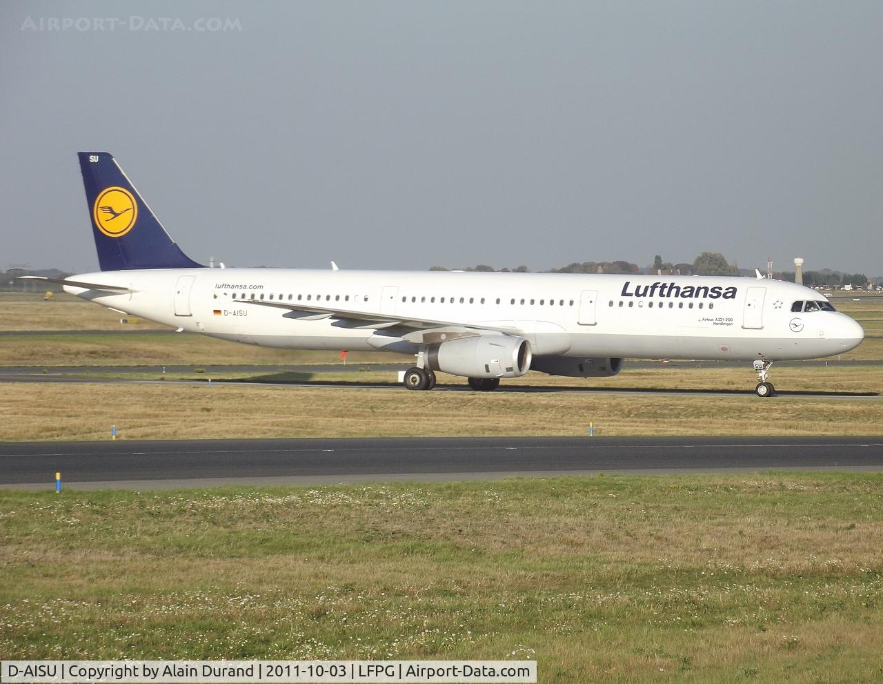 D-AISU, 2009 Airbus A321-231 C/N 4016, Landed on runway 27R and was proceeding to gate.