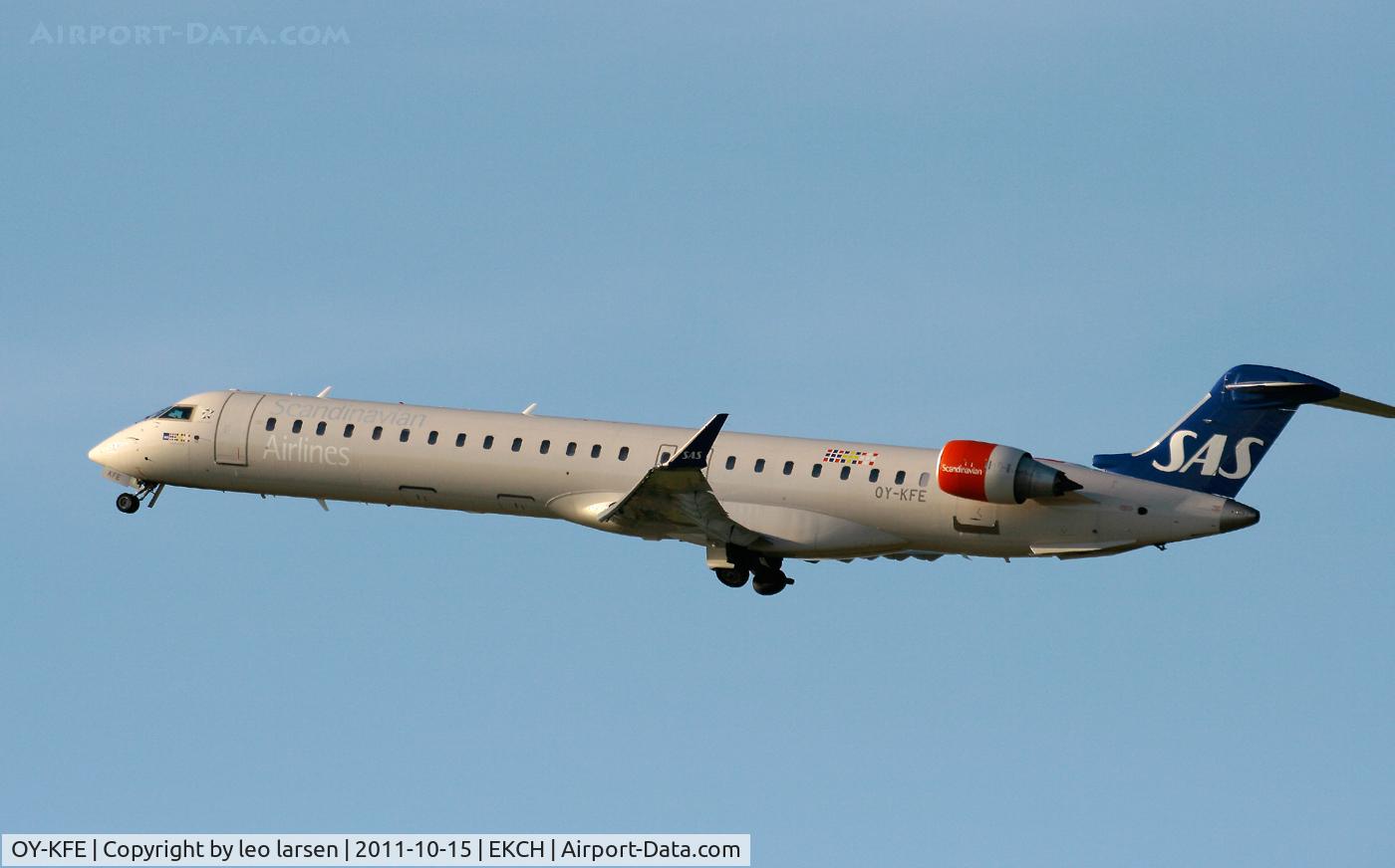 OY-KFE, 2009 Bombardier CRJ-900ER (CL-600-2D24) C/N 15224, T/O R-22R CPH Kastrup 15.10.11