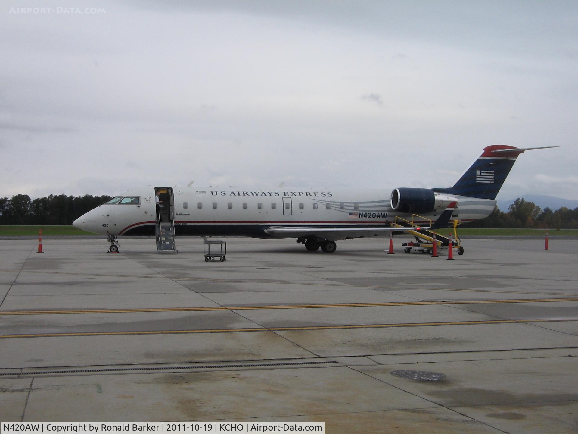 N420AW, 2002 Bombardier CRJ-200LR (CL-600-2B19) C/N 7640, CHO, VA