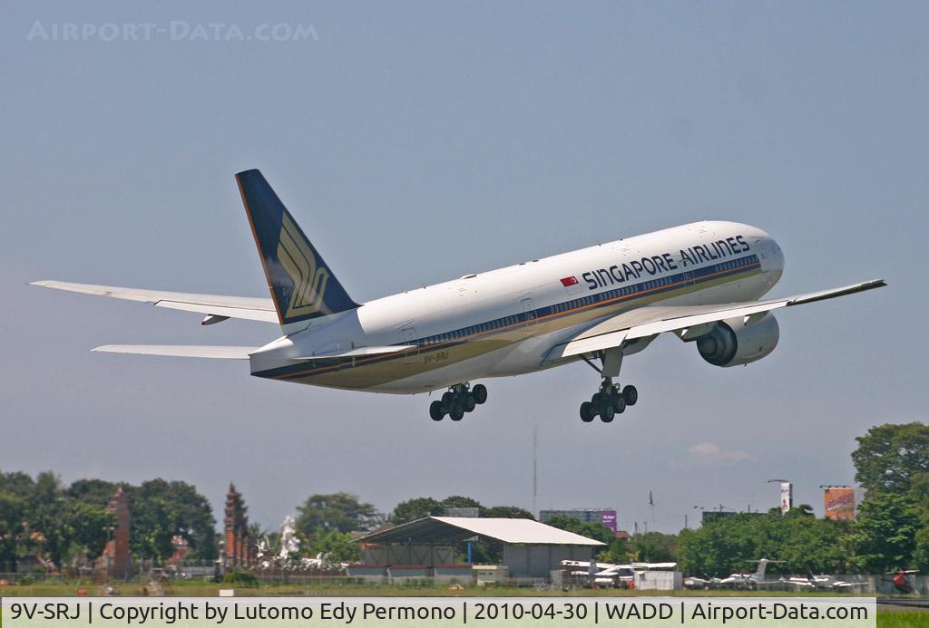 9V-SRJ, 2001 Boeing 777-212/ER C/N 28527, Singapore Airlines