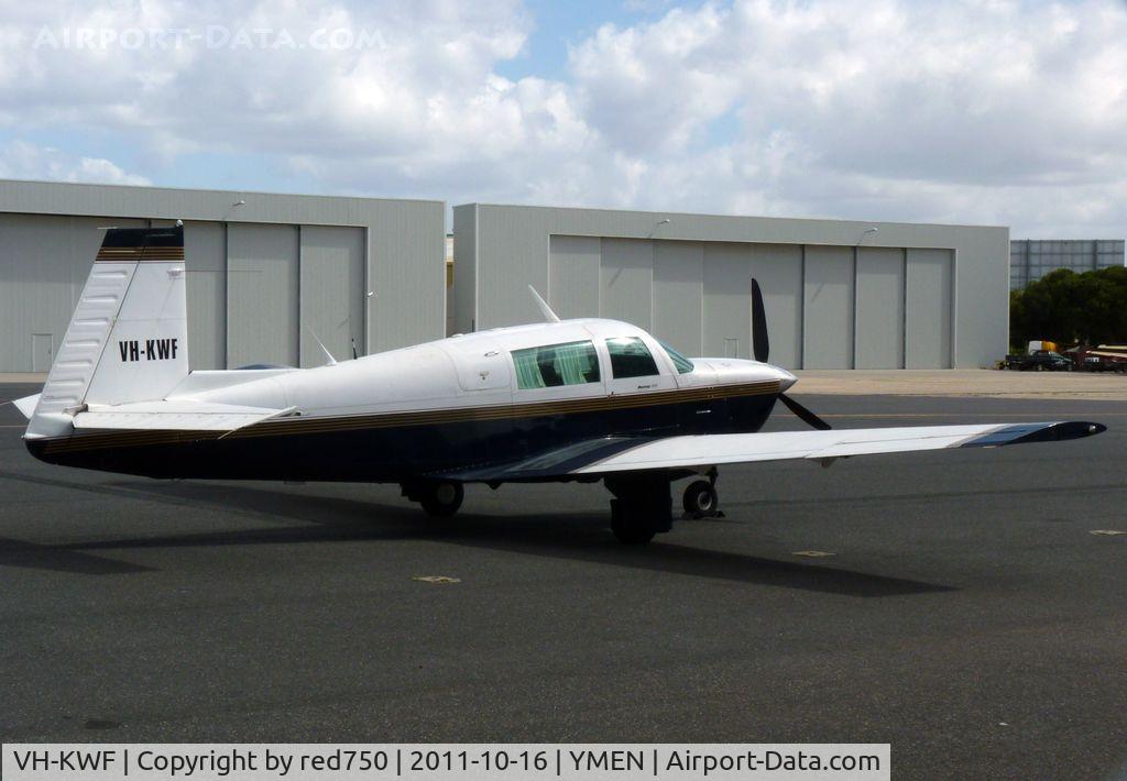 VH-KWF, 1977 Mooney M20J 201 C/N 24-0335, Mooney VH-KWF at Essendon.