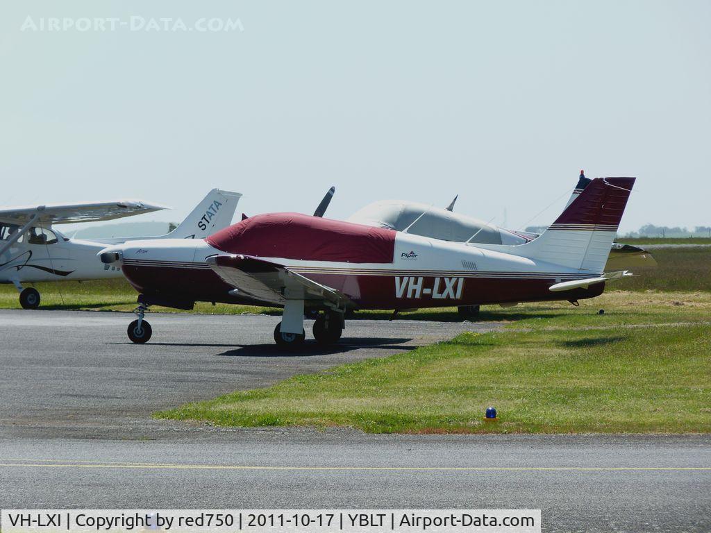 VH-LXI, 2000 Piper PA-28R-201 Cherokee Arrow III C/N 2844025, Piper Arrow VH-LXI at Ballarat
