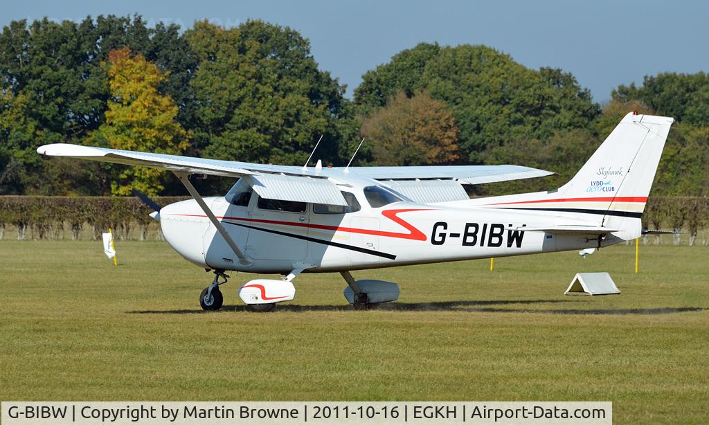 G-BIBW, 1978 Reims F172N Skyhawk C/N 1756, SHOT AT HEADCORN