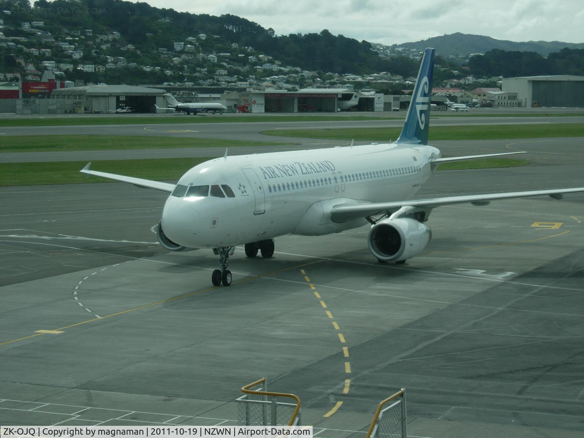 ZK-OJQ, 2011 Airbus A320-232 C/N 4584, My flight back to auckland - first time on an A320 - it was very smart and a good flight too.