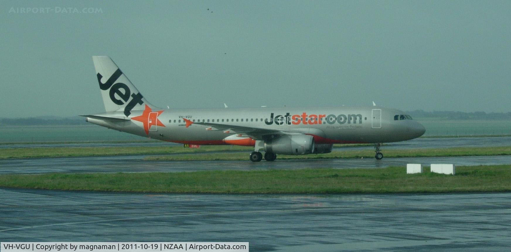 VH-VGU, 2010 Airbus A320-214 C/N 4245, On arrival.