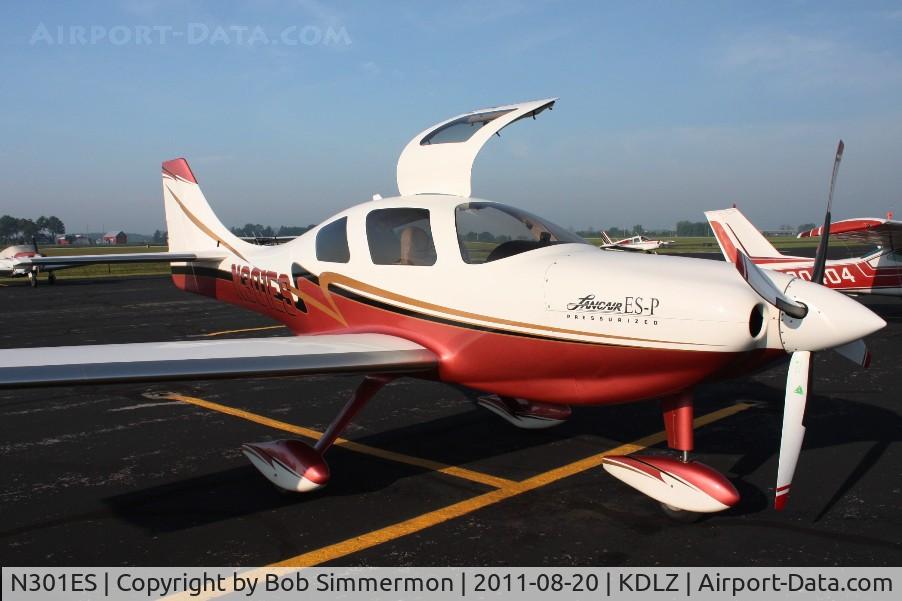 N301ES, 2006 Lancair ES-P C/N ESP-192, On the ramp in Delaware, Ohio