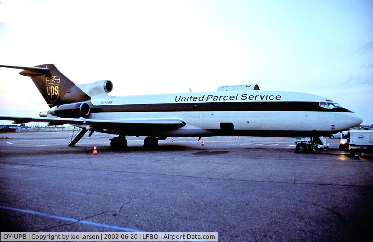 OY-UPB, 1968 Boeing 727-180C C/N 19874, TLS  Toulouse 20.6.02