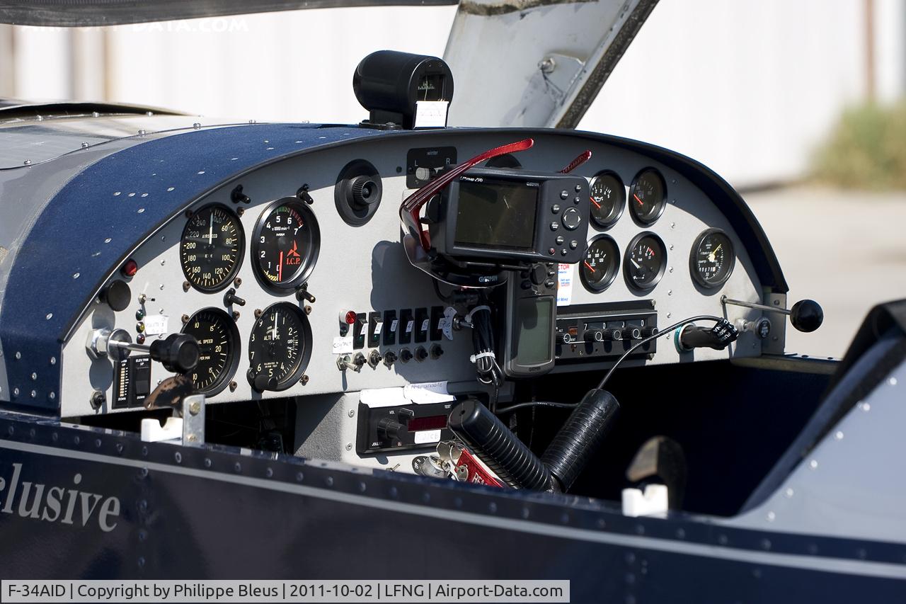 F-34AID, Zenair CH-601 Zodiac C/N Not found F-34AID, Notice left or right trottle depending on seat, left or right side stick (via ONE central stick) depending on seat as well. And no artificial horizon !!!