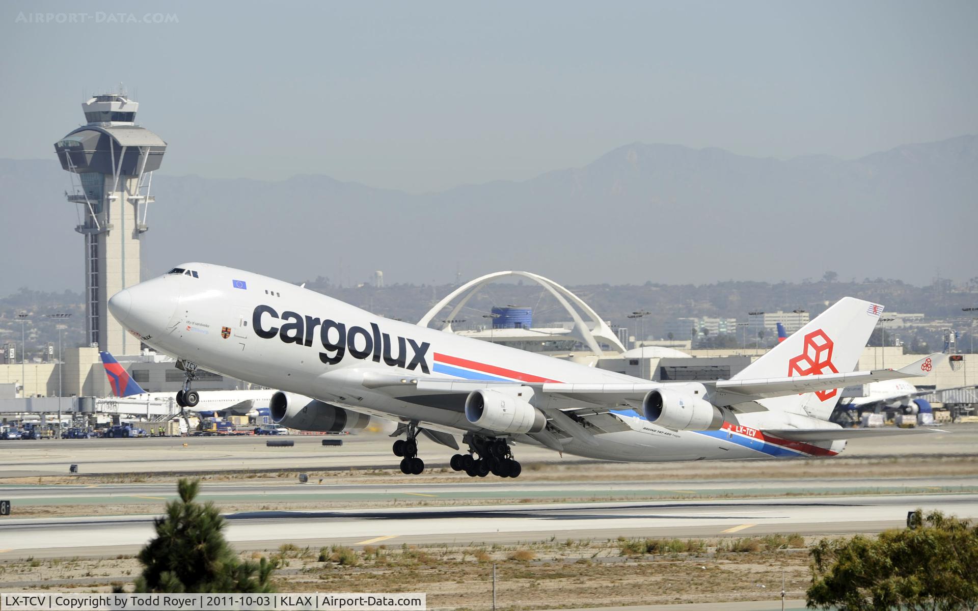 LX-TCV, 2002 Boeing 747-4R7F/SCD C/N 30401, Departing LAX