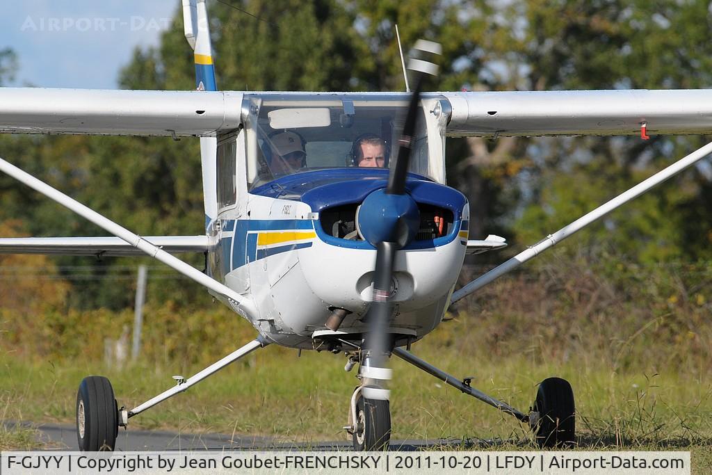 F-GJYY, Reims F152 C/N 1660, retour au parking