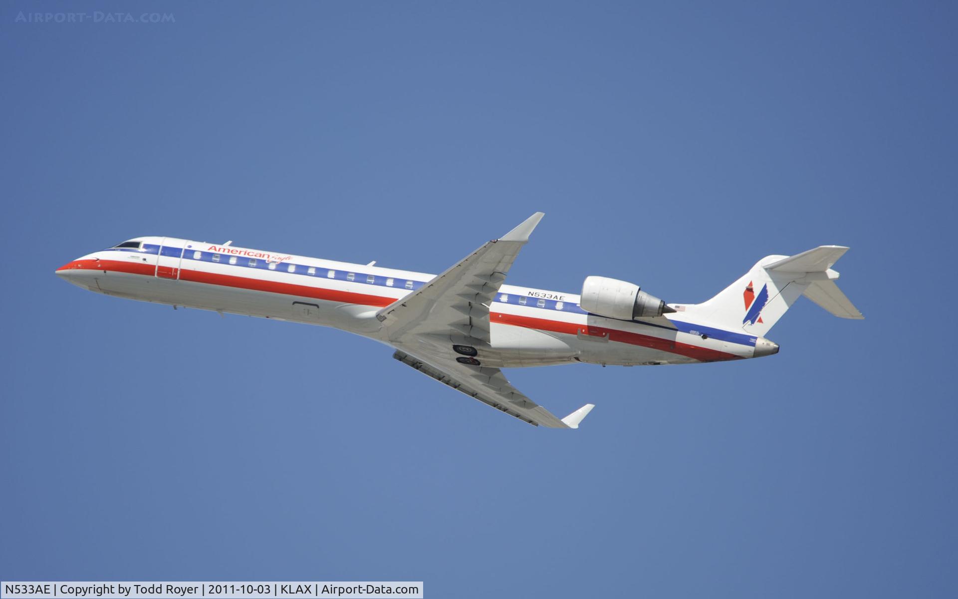 N533AE, Bombardier CRJ-702 (CL-600-2C10) Regional Jet C/N 10311, Departing LAX