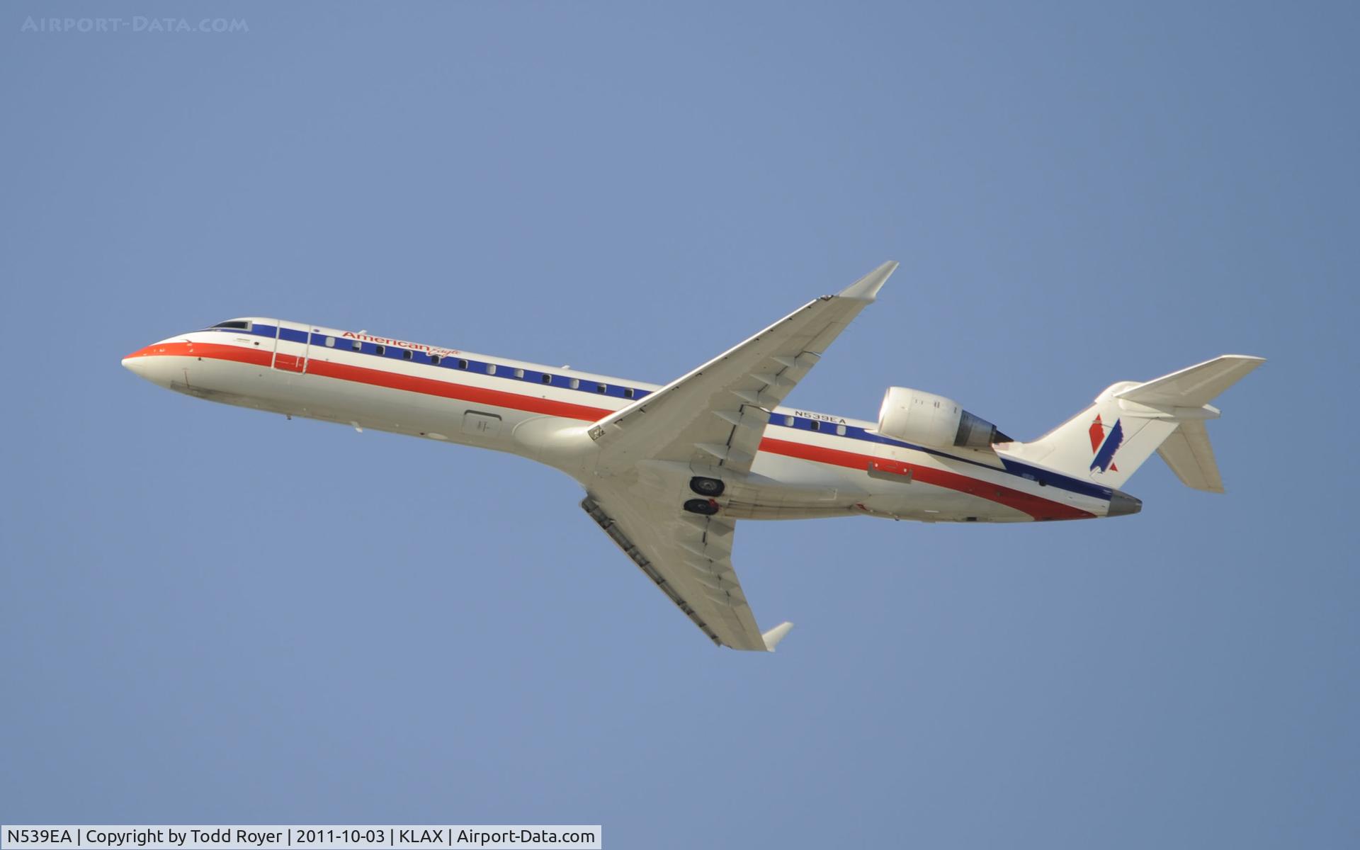 N539EA, Bombardier CRJ-702 (CL-600-2C10) Regional Jet C/N 10318, Departing LAX