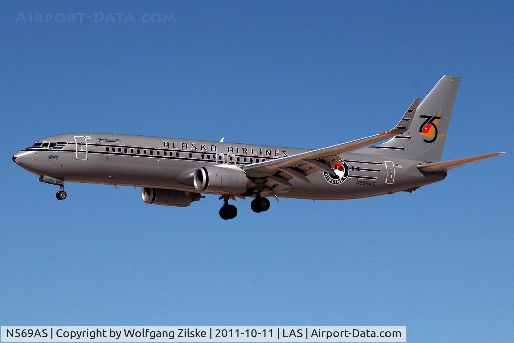 N569AS, 2007 Boeing 737-890 C/N 35184, visitor