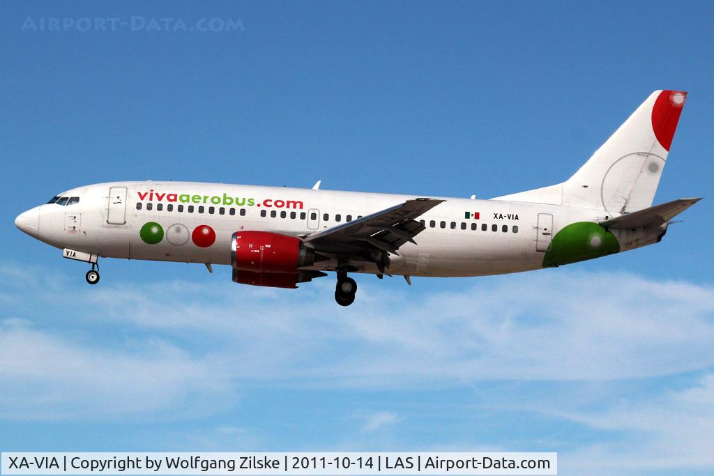 XA-VIA, Boeing 733-3B7 C/N 23856, visitor