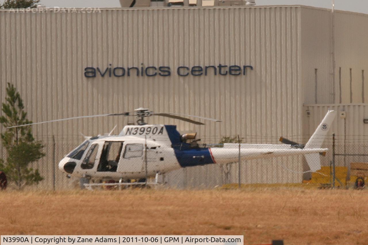 N3990A, Eurocopter AS-350B-3 Ecureuil Ecureuil C/N 7107, At Grand Prairie Municipal Airport
