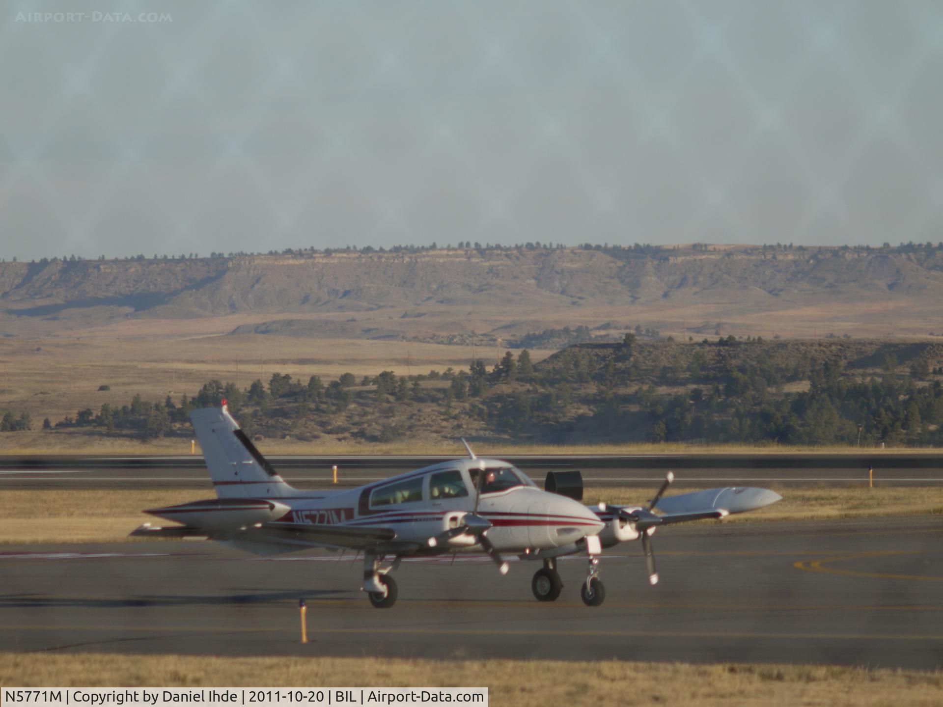 N5771M, 1968 Cessna 310P C/N 310P0071, Cessna 310 @ BIL