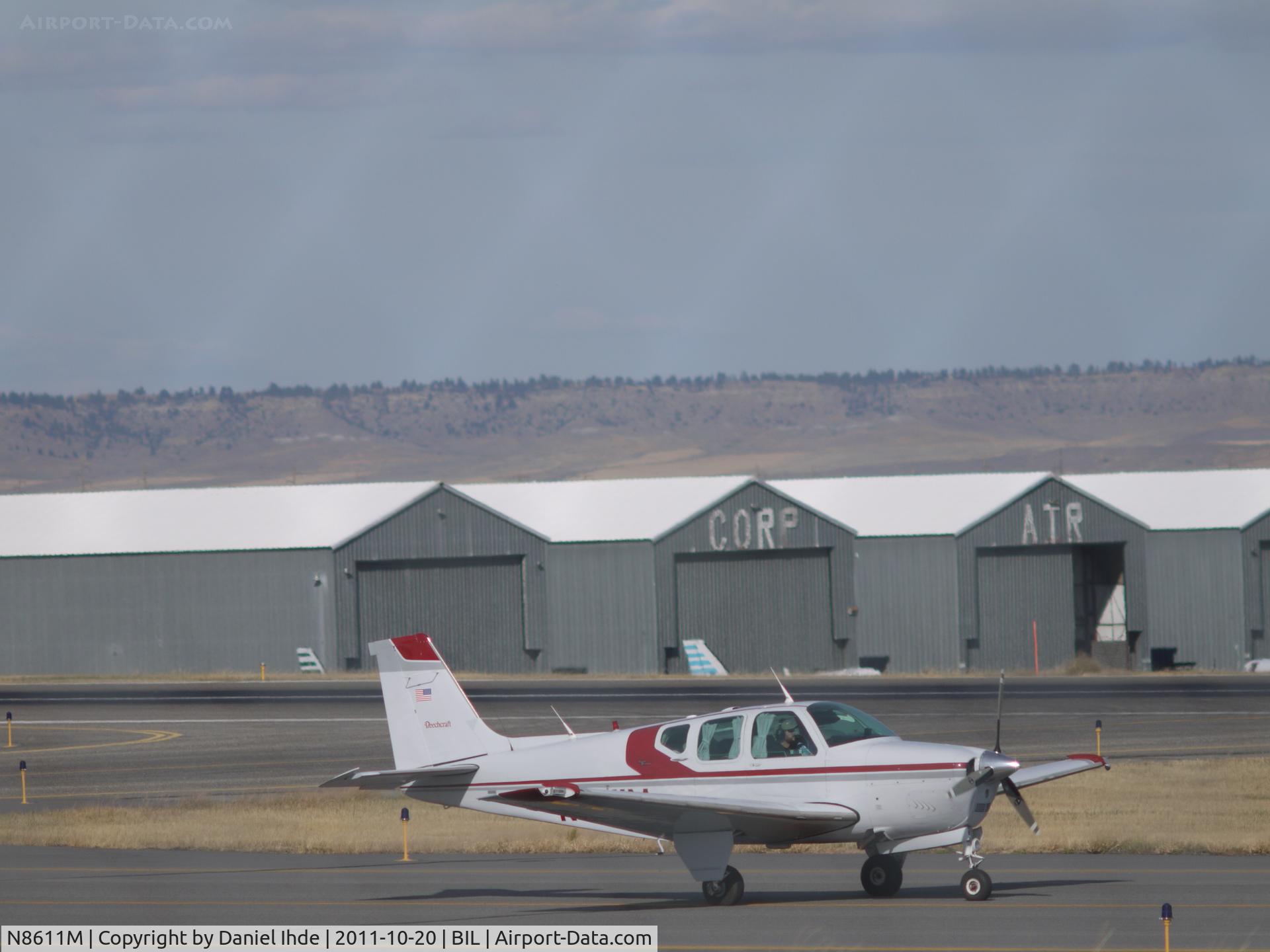 N8611M, 1963 Beech 35-B33 Debonair C/N CD-660, Beech Bonanza @ BIL