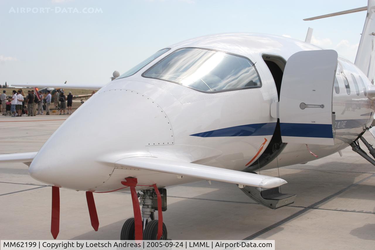 MM62199, Piaggio P-180AM Avanti C/N 1041, Static display