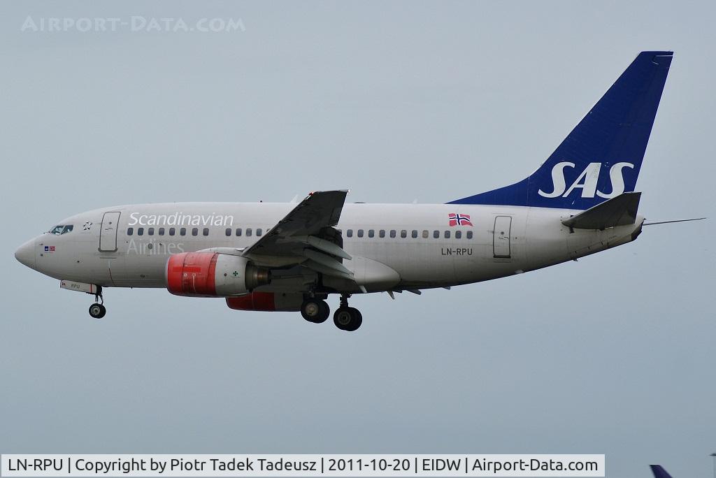 LN-RPU, 1999 Boeing 737-683 C/N 28312, Dublin