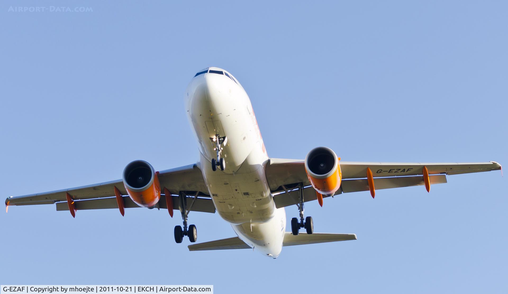 G-EZAF, 2006 Airbus A319-111 C/N 2715, Final Copenhagen Airport