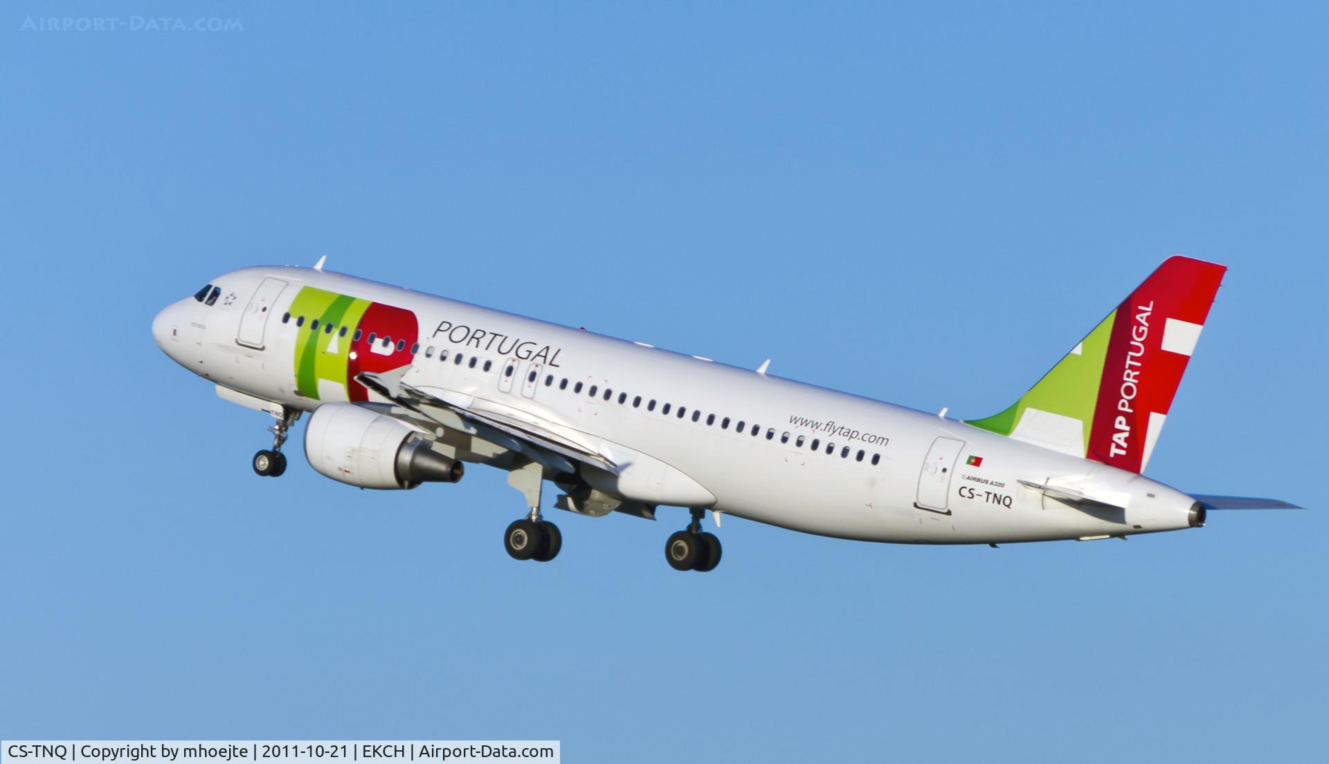 CS-TNQ, 2009 Airbus A320-214 C/N 3769, Departure Copenhagen Airport