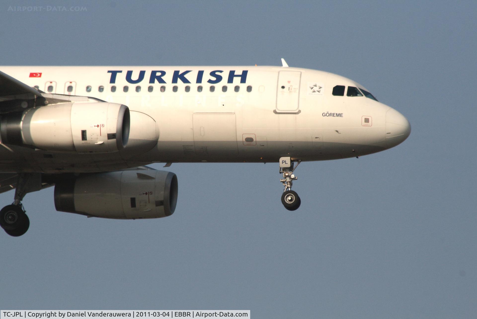 TC-JPL, 2007 Airbus A320-232 C/N 3303, Arrival of flight TK1937 to RWY 02