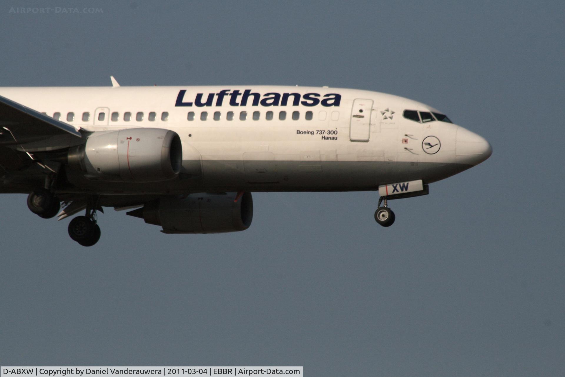 D-ABXW, 1989 Boeing 737-330 C/N 24561, Arrival of flight LH1008 to RWY 02