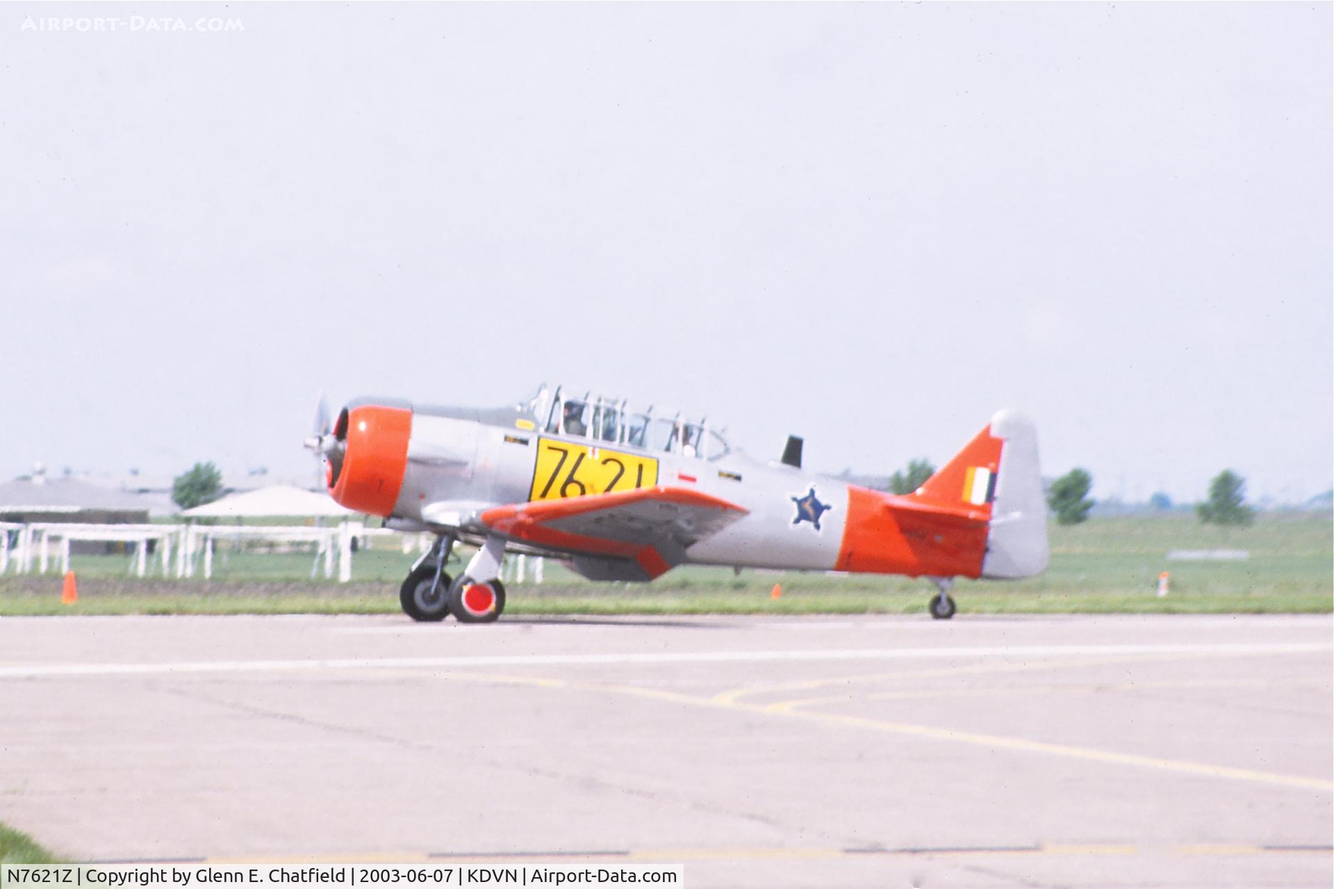N7621Z, 1943 North American AT-6D C/N 8815945, Quad Cities Air Show
