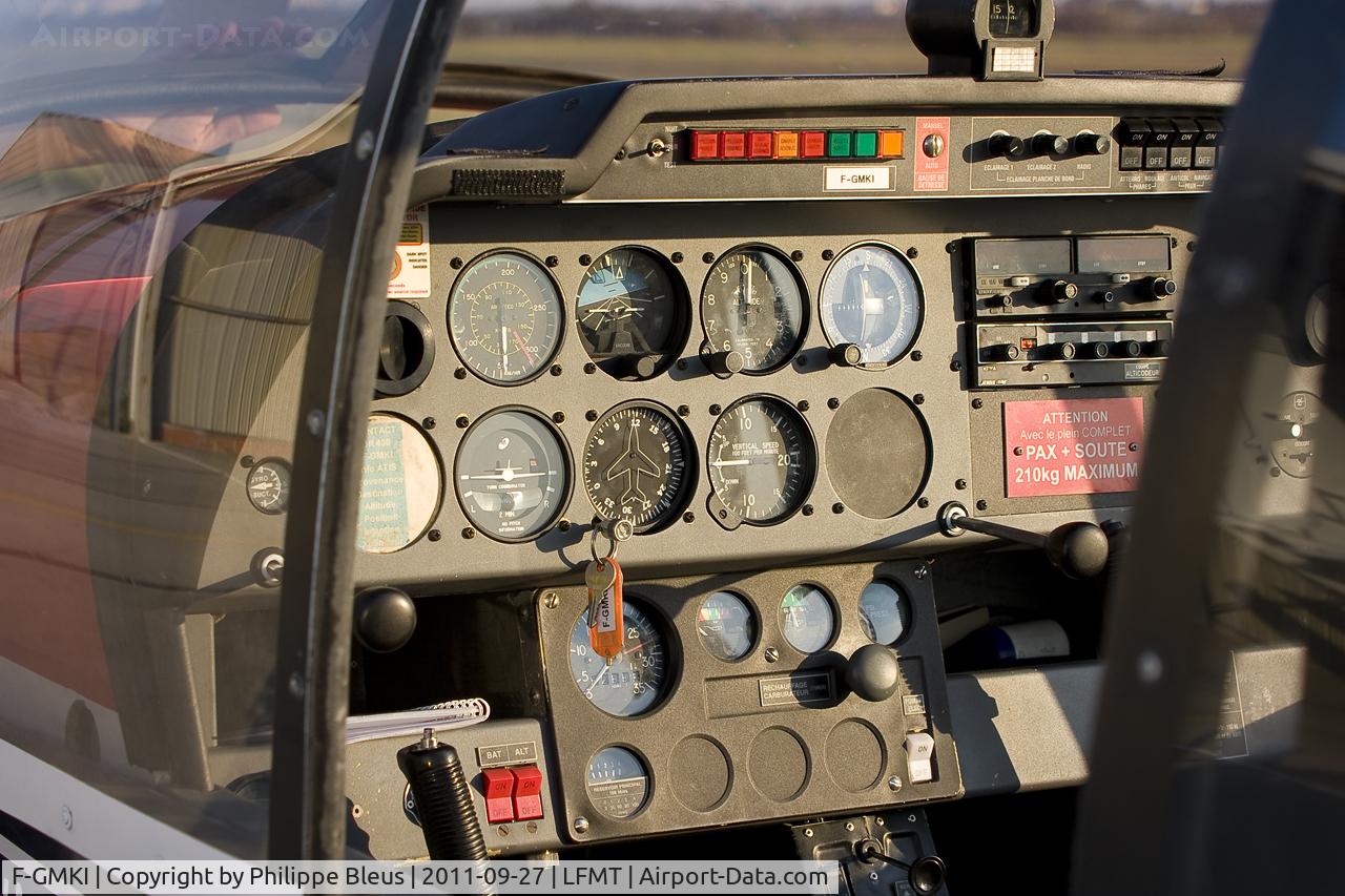 F-GMKI, Robin DR-400-120 C/N 2206, Classical dashboard of this reference plane in many flying clubs and certainly (in this case) L'Aéroclub de Montpellier. Notice double left hand trottles and the airspeed indicator still mainly graduated in Km/h (knots in the inner circle).