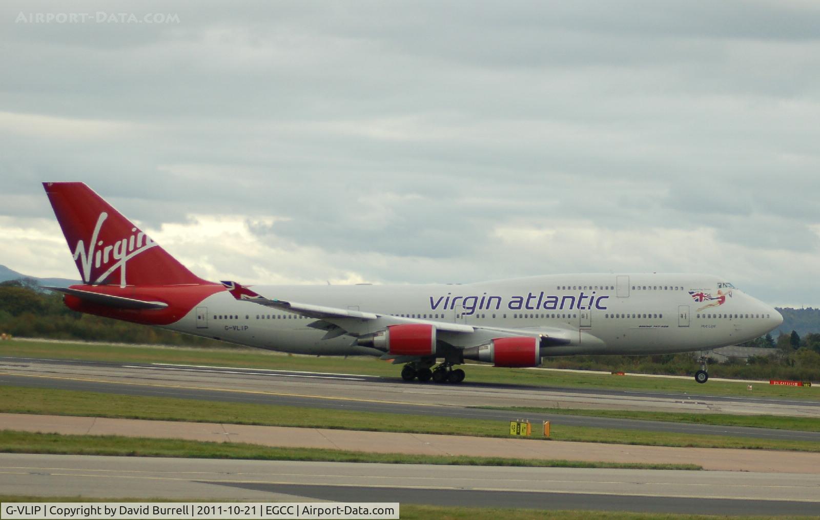 G-VLIP, 2001 Boeing 747-443 C/N 32338, Virgin Atlantic Boeing 747-443 takes off Manchester.