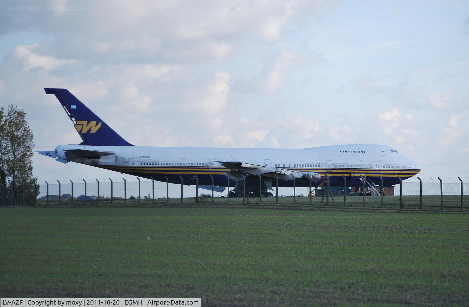 LV-AZF, 1983 Boeing 747-267B C/N 23048, Boeing 747-267B losing the will to live at Manston.