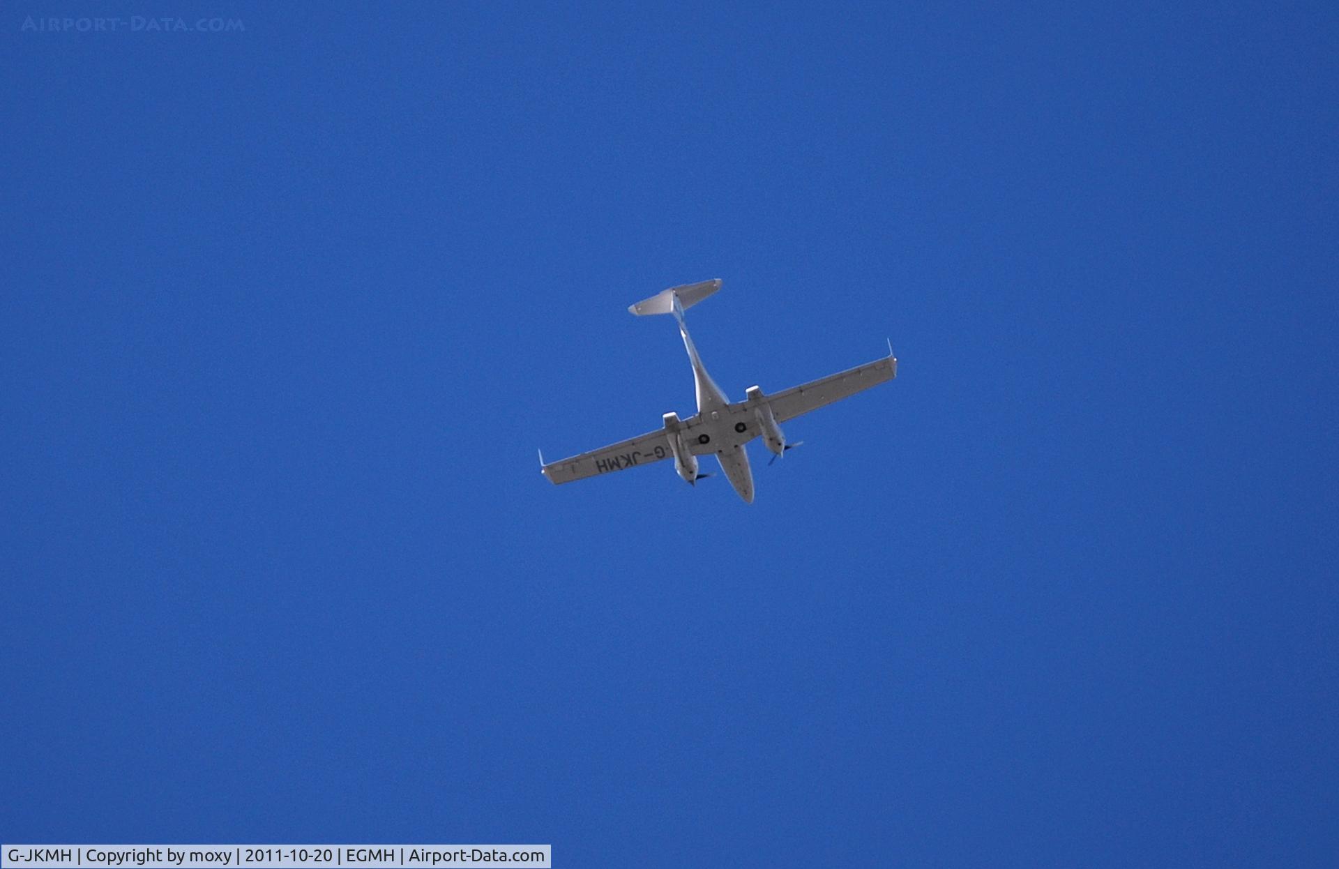 G-JKMH, 2006 Diamond DA-42 Twin Star C/N 42.168, Diamond DA42 over Manston
