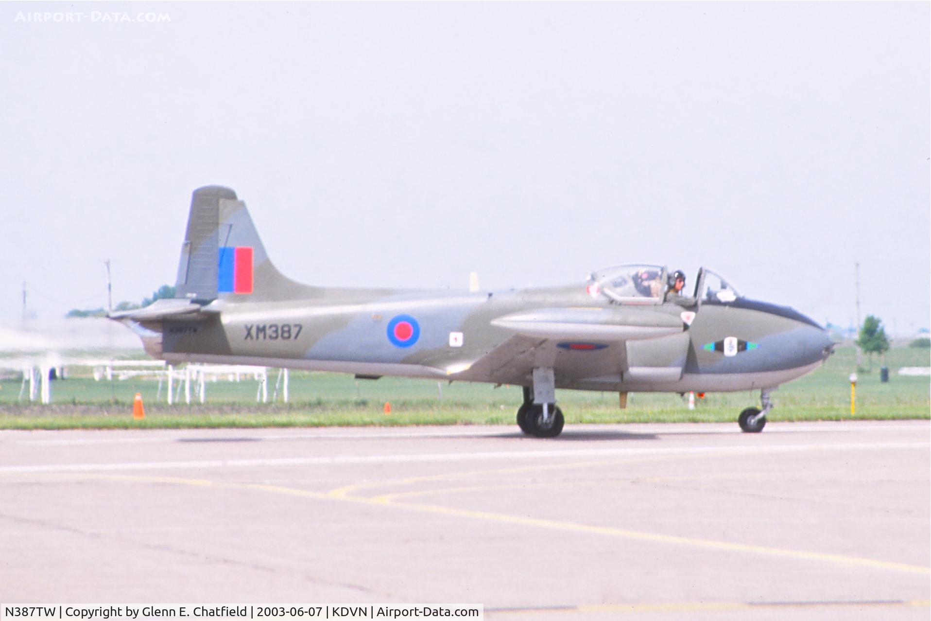 N387TW, 1960 Hunting P-84 Jet Provost T.3A C/N PAC/W/7474, Arriving after air show fly by