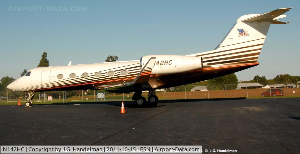 N142HC, 2004 Gulfstream Aerospace GIV-X (G450) C/N 4007, at Easton MD