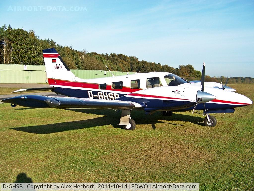 D-GHSB, Piper PA-34-220T Seneca V C/N 3449182, [Kodak Z812IS]