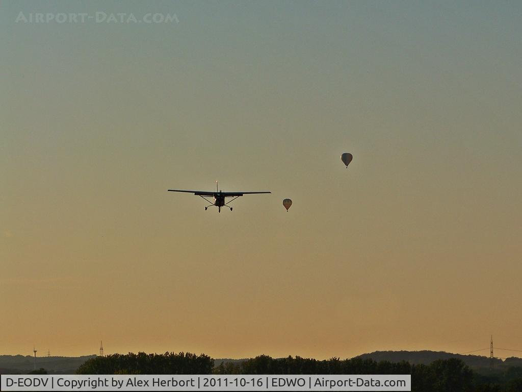 D-EODV, Cessna FR182 Skylane RG C/N FR18200069, [Kodak Z812IS]