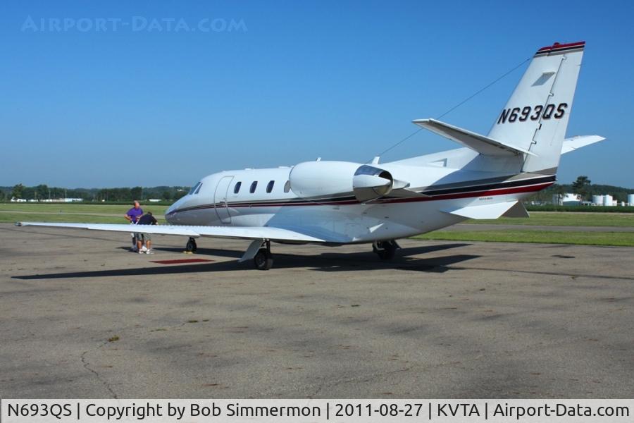 N693QS, 2006 Cessna 560XLS Citation Excel C/N 560-5657, On the ramp at Newark, Ohio