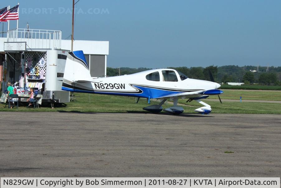 N829GW, Vans RV-10 C/N 40033, At the EAA fly-in - Newark, Ohio