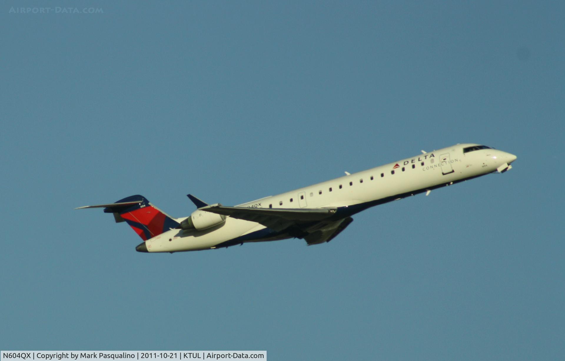 N604QX, 2001 Bombardier CRJ-701 (CL-600-2C10) C/N 10019, CL-600-2C10
