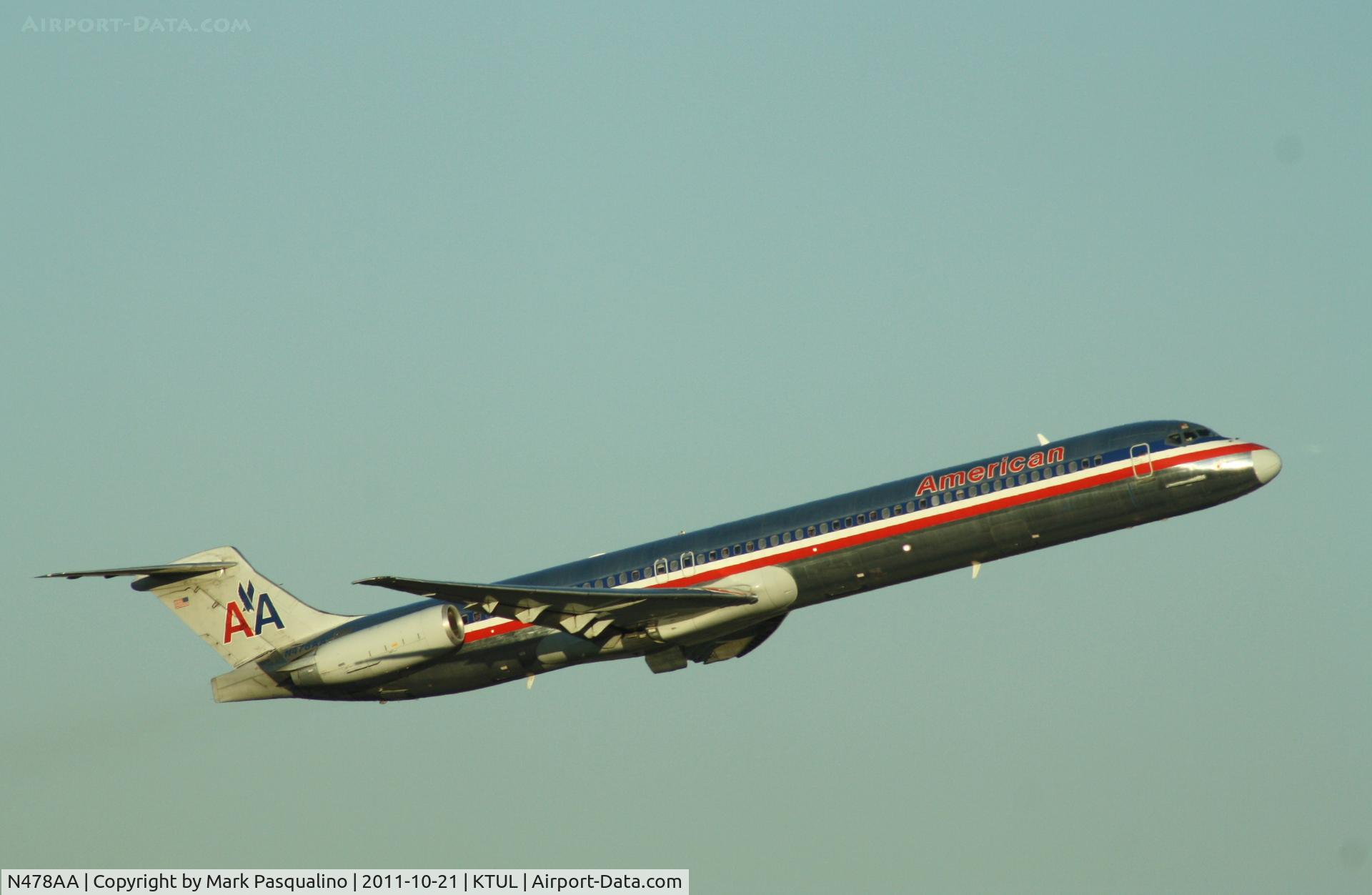 N478AA, 1988 McDonnell Douglas MD-82 (DC-9-82) C/N 49653, MD-82